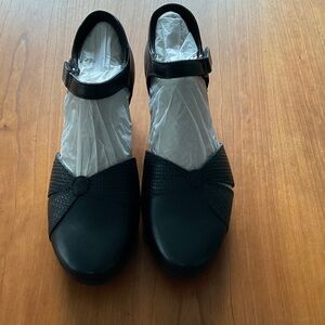 Clarks Black Women's Mary Jane’s